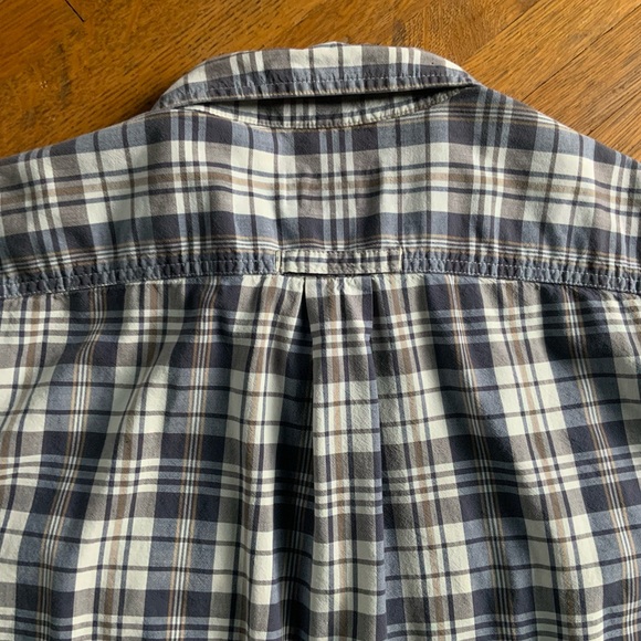 🎉Plaid Button Up Shirt - Picture 8 of 9